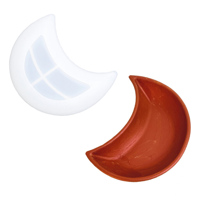 Silicone mould for casting a moon-shaped decorative plate