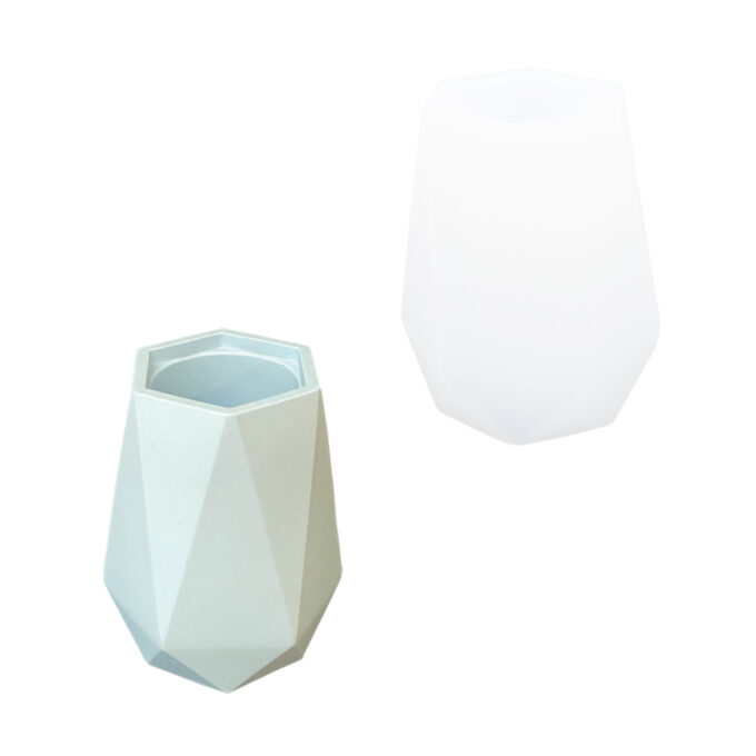 Stampo in silicone per realizzare un vaso sfaccettato in Jesmonite