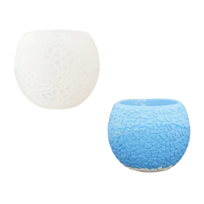 Silicone mould for casting a shard-textured tealight holder