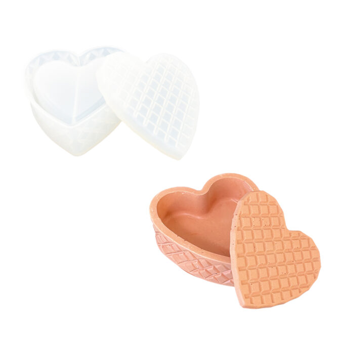 Stampo in silicone per realizzare un portagioie a forma di cuore in Jesmonite