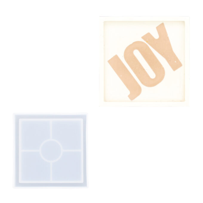 Extra sturdy silicone mould for casting square coasters
