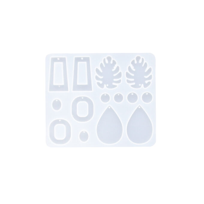 Silicone mould for casting leaf-shaped earrings in Reslin