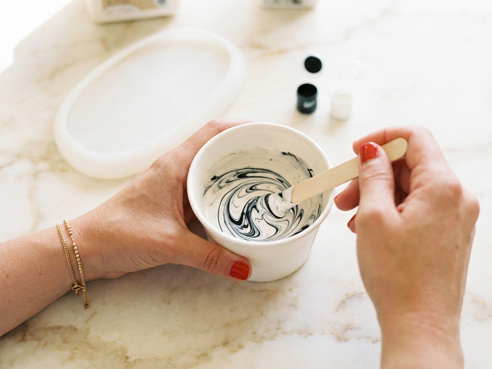 Mixing Jesmonite® and adding pigment