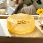 Reslin metalic powders